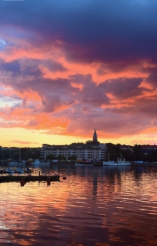 Magisk himmel över utsikt mot söder från Hammarby Sjöstad